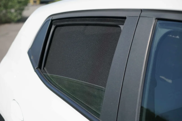 Preview: Carshades Sonnenschutz Dacia Spring Tür hinten