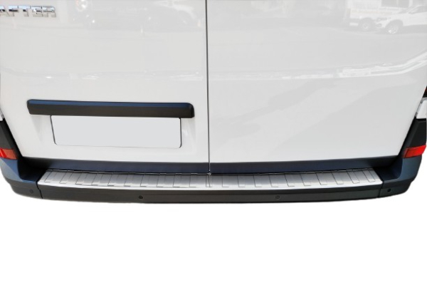 Edelstahl Ladekantenschutz VW T7 Transporter TV TW