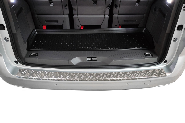 Preview: Ladekantenschutz VW T7 geriffelt