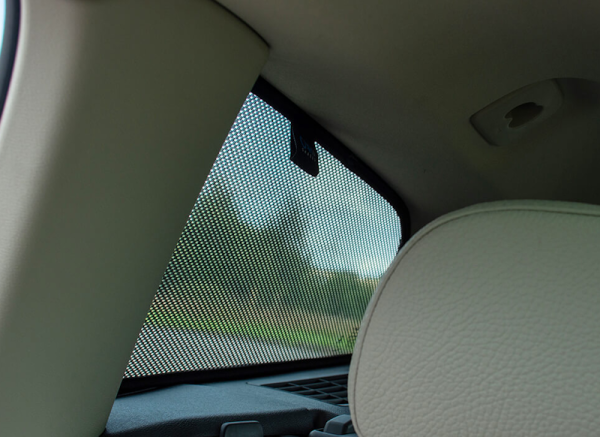 Preview: Car shades Sonnenschutz Seitenscheibe Volvo V60 225 227 hinten