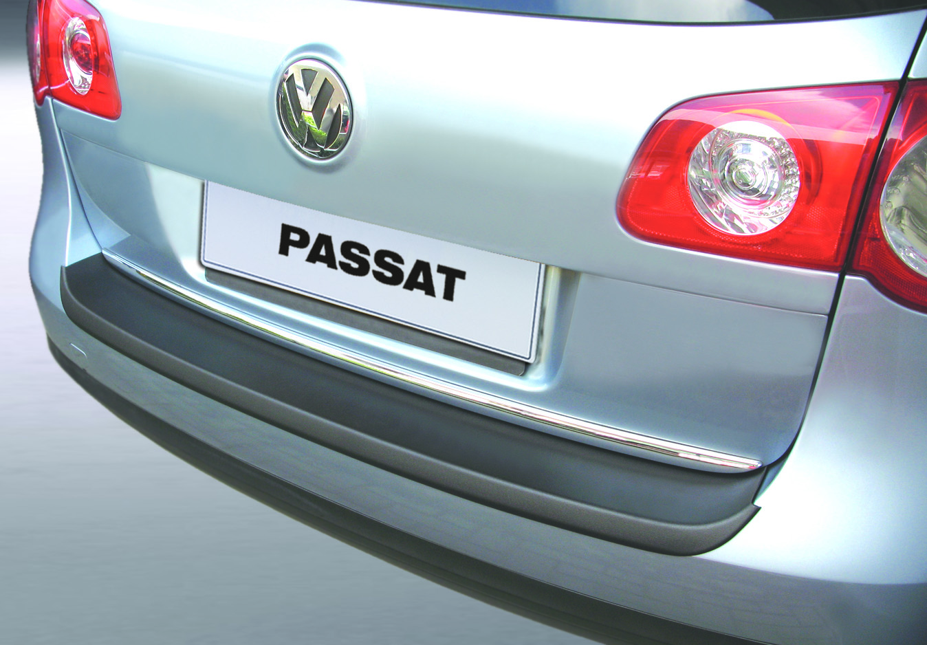 Für VW Passat B7 Variant Ladekantenschutz Carbon Look mit Abkantung Schutz