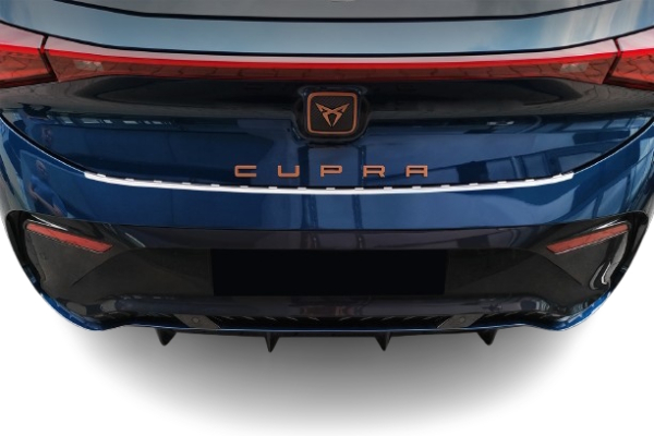 Edelstahl Ladekantenschutz Cupra Born