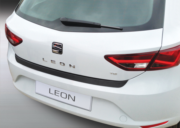 Rearguard Bumper protection SEAT Leon 5F