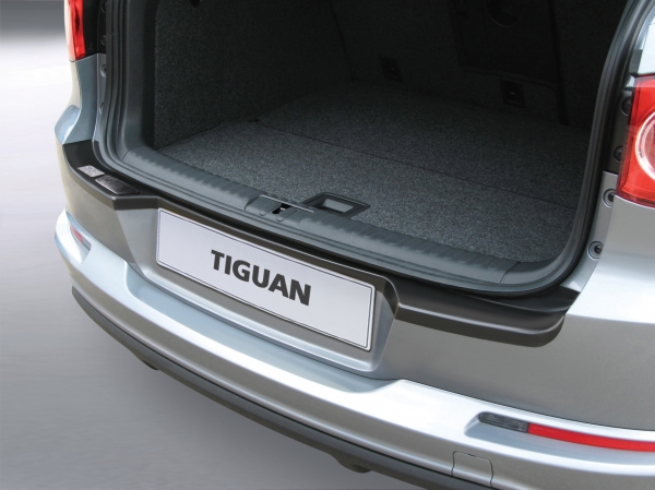 Ladekantenschutz VW Tiguan 5N mit Schwenk AHK